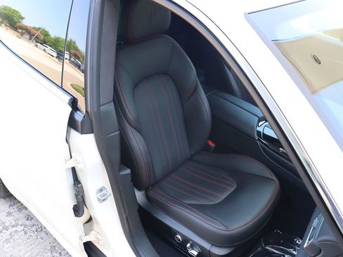 Used 2022 Maserati Levante Modena image 91