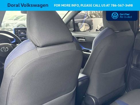 Used 2021 Toyota C-HR XLE FWD image 23