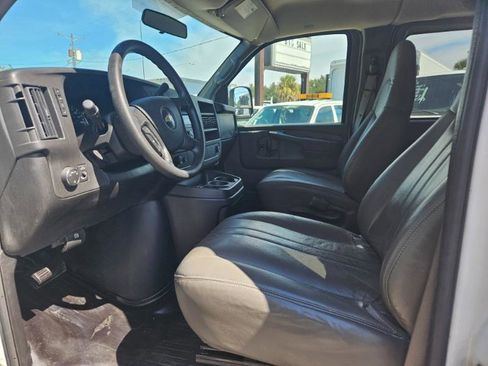 Used 2008 Chevrolet Express 1500 Passenger image 8