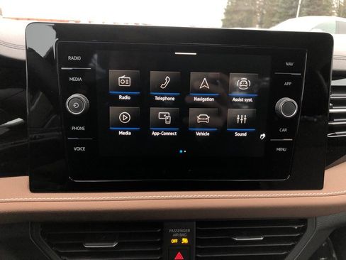 New 2026 Volkswagen Jetta SEL image 25