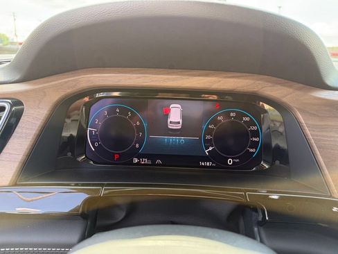 Used 2026 Volkswagen Atlas SE AWD/4WD image 32