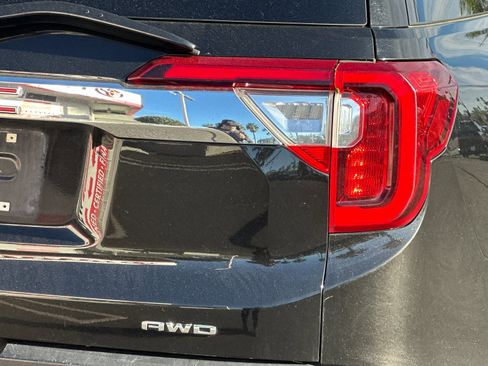Used 2023 GMC Acadia SLT image 24