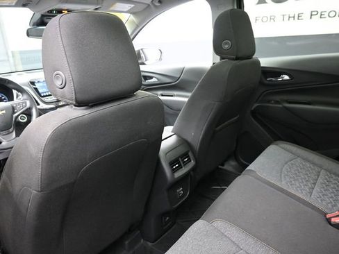 Used 2024 Chevrolet Equinox LT FWD image 23