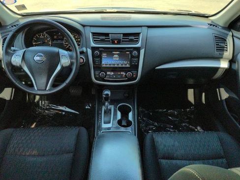 Certified 2018 Nissan Altima 2.5 SV w/ 2.5 SV Technology Package FWD image 14