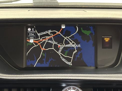 Used 2017 Lexus ES 300h w/ Luxury Package FWD image 21