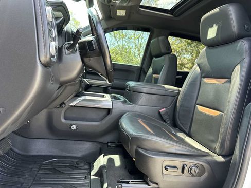 Used 2019 GMC Sierra 1500 AT4 w/ AT4 Premium Package AWD/4WD image 15