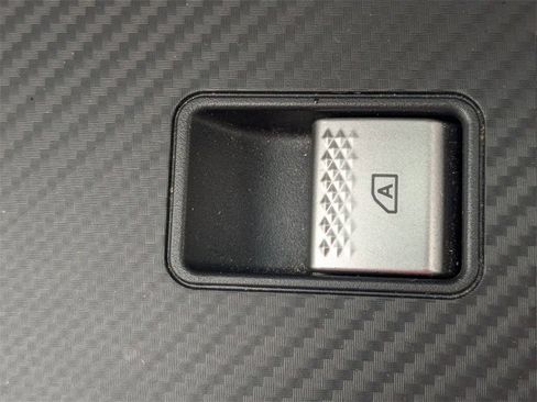 Used 2024 Mitsubishi Outlander SE FWD image 39