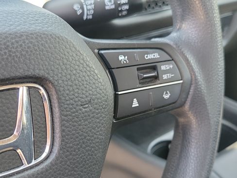 Used 2024 Honda HR-V LX image 24