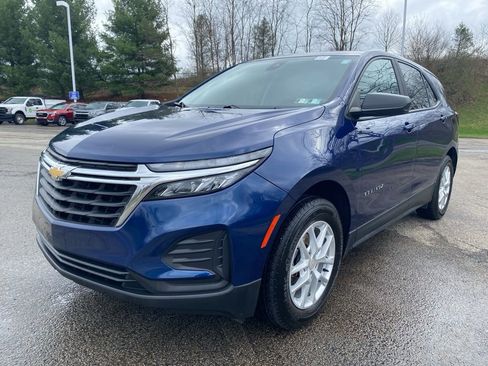 Used 2023 Chevrolet Equinox LS AWD/4WD image 7