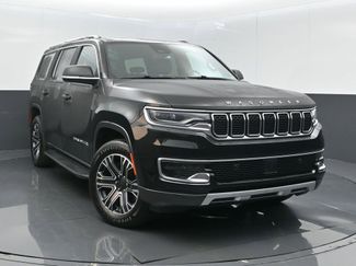 Used 2022 Jeep Wagoneer Series III w/ Flexible Seating Group video 2