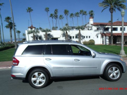 Used 2010 Mercedes-Benz GL 450 4MATIC image 2
