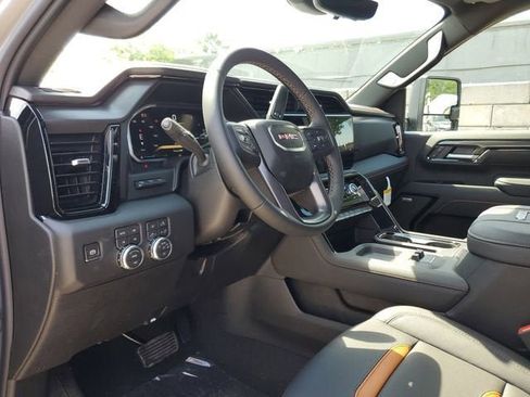 New 2026 GMC Sierra 2500 AT4 AWD/4WD image 21
