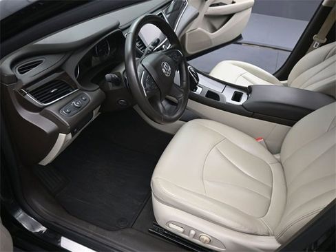 Used 2017 Buick LaCrosse Preferred image 9