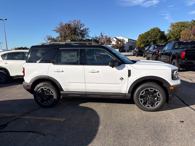 New 2026 Ford Bronco Sport Outer Banks w/ Outer Banks Tech Package+ AWD/4WD image 2