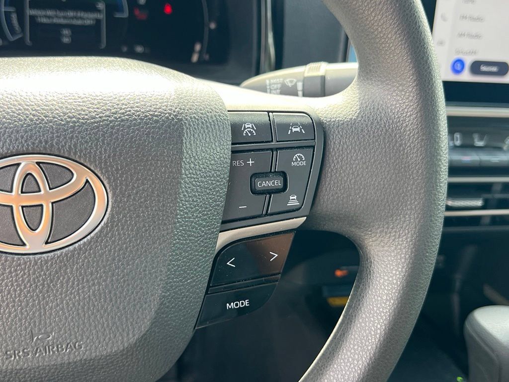 Used 2025 Toyota Camry LE FWD image 19