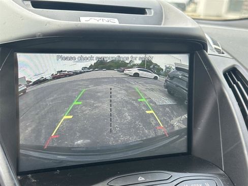 Used 2016 Ford Escape SE w/ Equipment Group 201A AWD/4WD image 23