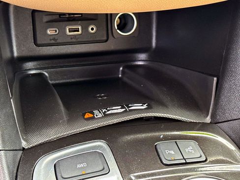 Certified 2022 Chevrolet Equinox Premier image 27