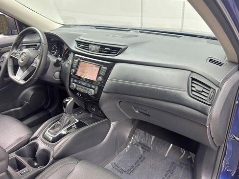 Used 2019 Nissan Rogue SL w/ Premium Package FWD image 14