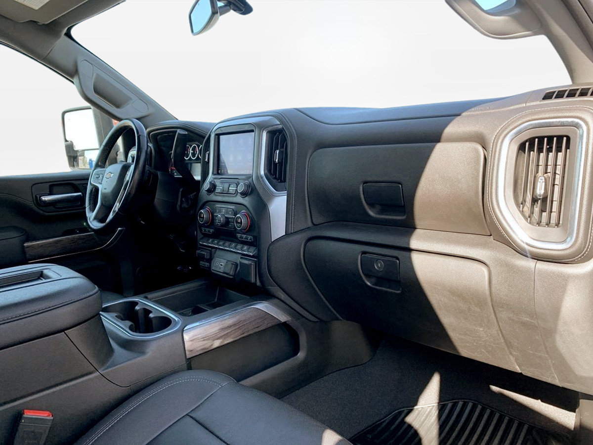 Used 2022 Chevrolet Silverado 2500 LTZ w/ LTZ Plus Package AWD/4WD image 31