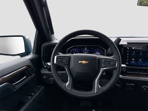 New 2026 Chevrolet Silverado 1500 LT image 25