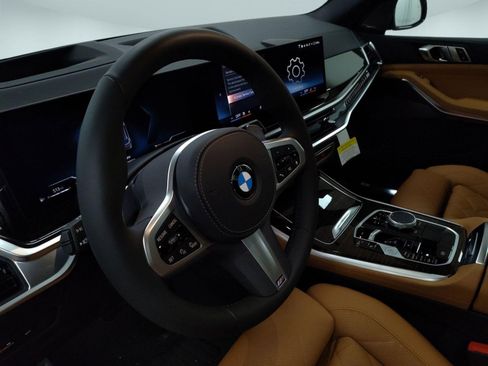 Used 2026 BMW X5 xDrive40i w/ M Sport Package AWD/4WD image 19
