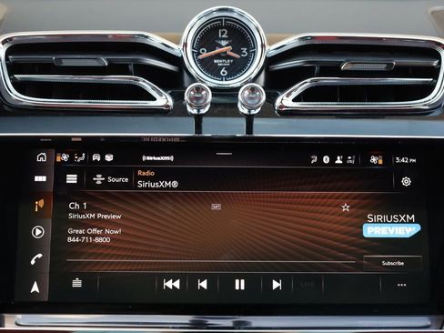 Used 2023 Bentley Bentayga Extended Wheelbase image 48