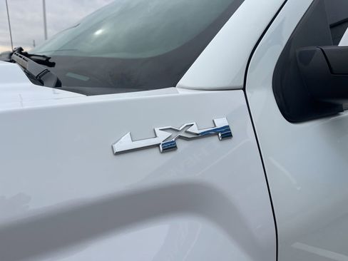 Used 2015 GMC Sierra 1500 SLE image 10