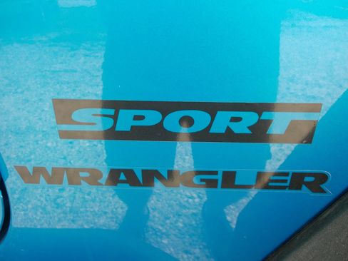 Used 2016 Jeep Wrangler Sport AWD/4WD image 37