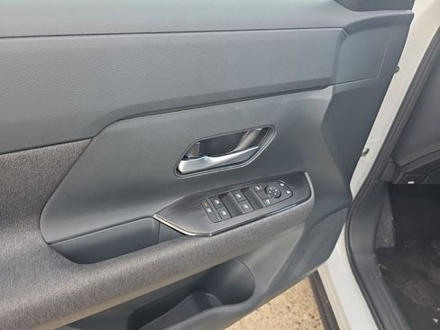 New 2026 Nissan Kicks SV w/ Cold Weather Package image 15