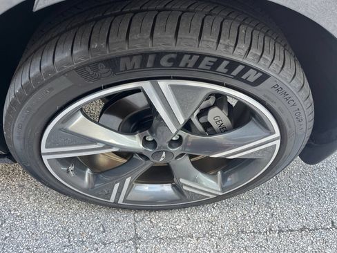 Used 2025 Genesis GV80 2.5T Prestige AWD/4WD image 9