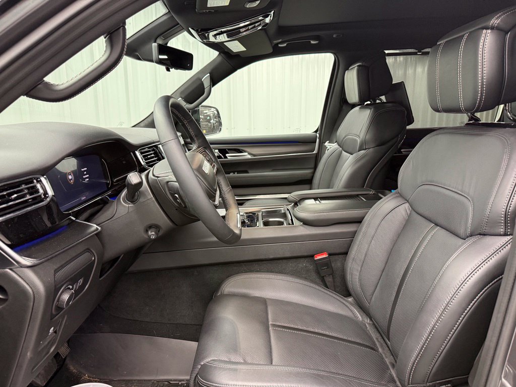 Used 2026 Jeep Grand Wagoneer Summit w/ Rear Seat Video Group I AWD/4WD image 20