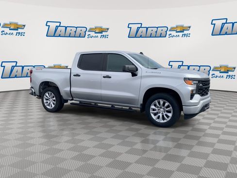 Used 2022 Chevrolet Silverado 1500 Custom image 2