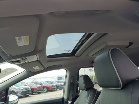 Used 2022 Honda Odyssey Elite image 28