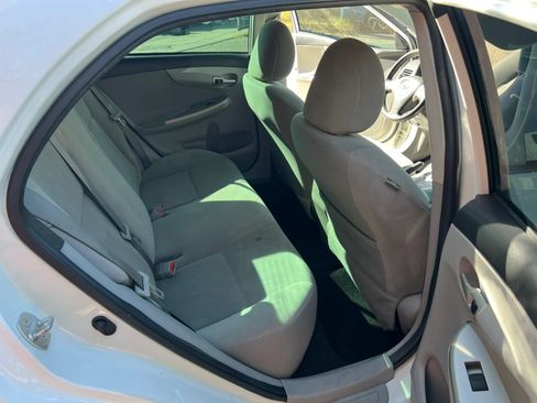 Used 2013 Toyota Corolla LE w/ Premium Pkg FWD image 11
