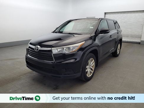 Used 2015 Toyota Highlander LE image 1