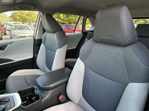 Used 2024 Toyota RAV4 XLE AWD/4WD image 14
