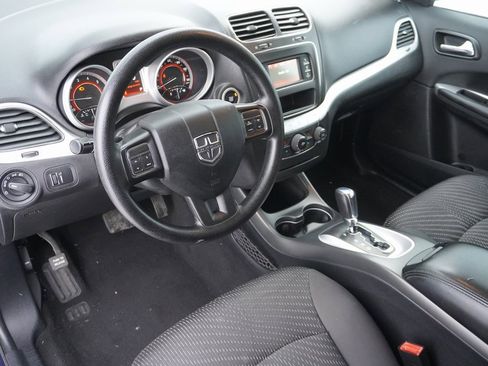 Used 2017 Dodge Journey SE image 8