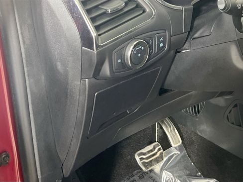 Used 2020 Ford Edge ST w/ Cold Weather Package AWD/4WD image 10