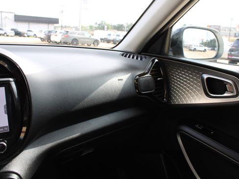 Used 2023 Kia Soul S image 26