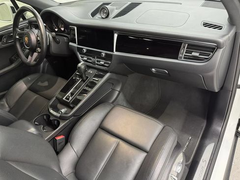 Used 2022 Porsche Macan S w/ Premium Package Plus AWD/4WD image 8