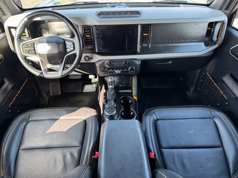 Used 2023 Ford Bronco Badlands image 28
