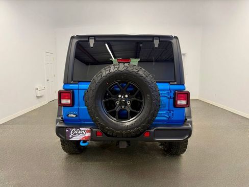 Used 2024 Jeep Wrangler Unlimited AWD/4WD image 10