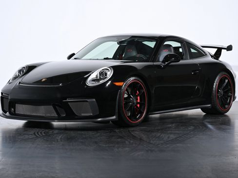 Used 2018 Porsche 911 GT3 RWD image 2