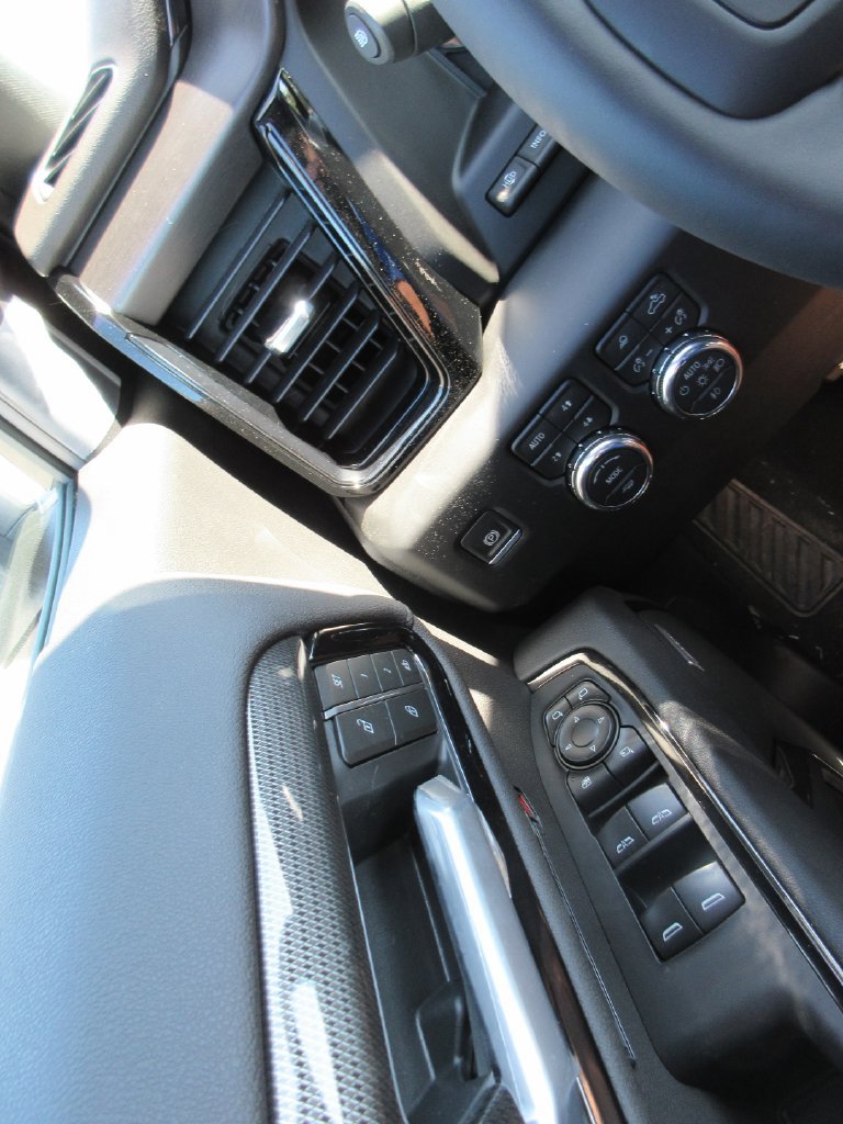 New 2026 GMC Sierra 1500 AT4 w/ AT4 Premium Package AWD/4WD image 18