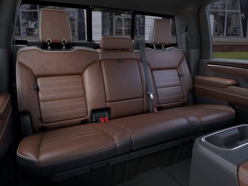 New 2026 GMC Sierra 2500 Denali Ultimate AWD/4WD image 17