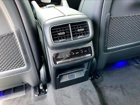New 2026 Mercedes-Benz GLS 580 4MATIC image 19
