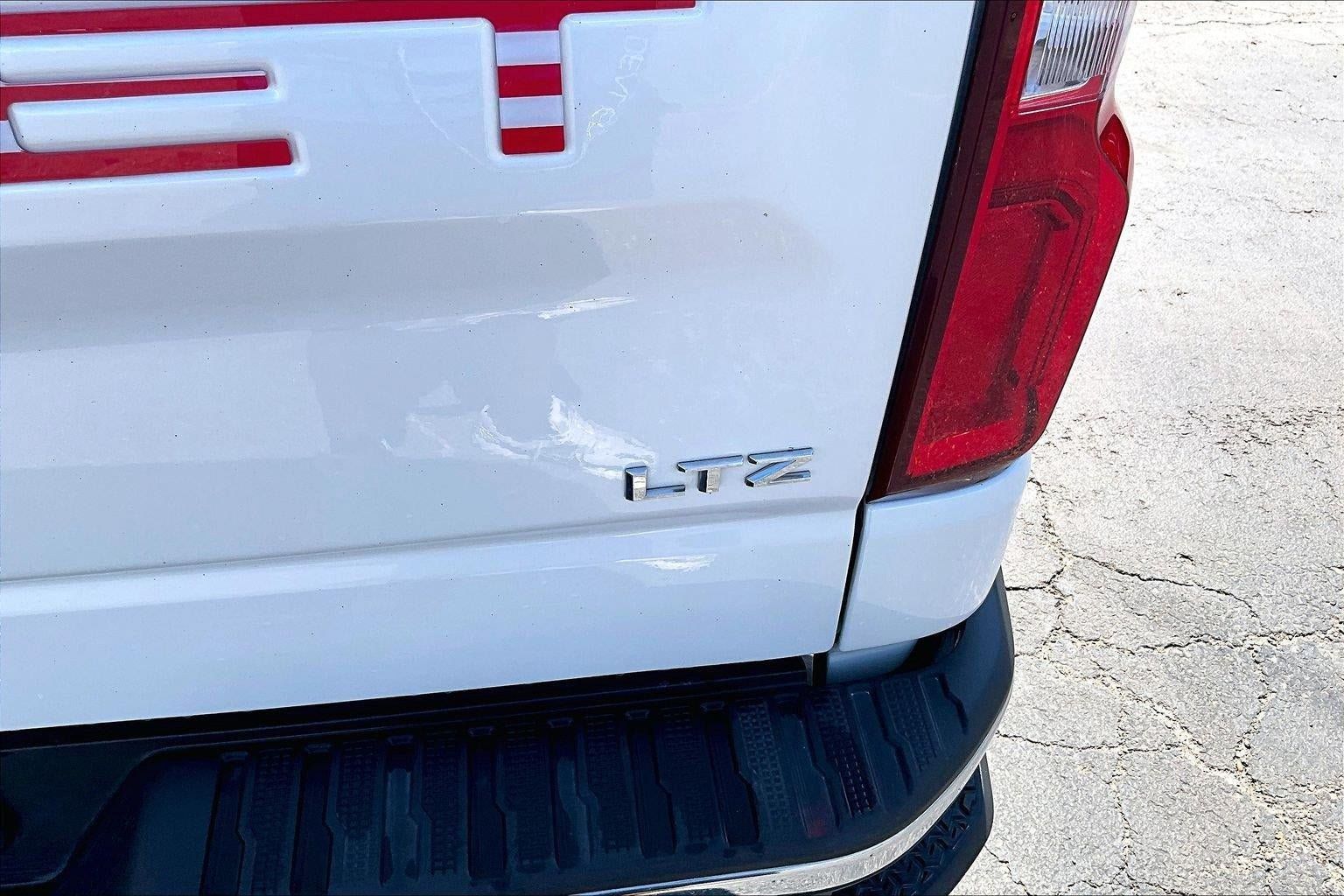 Used 2022 Chevrolet Silverado 1500 LTZ w/ LTZ Convenience Package II AWD/4WD image 8