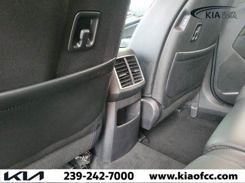 Certified 2023 Kia Sportage EX FWD image 16