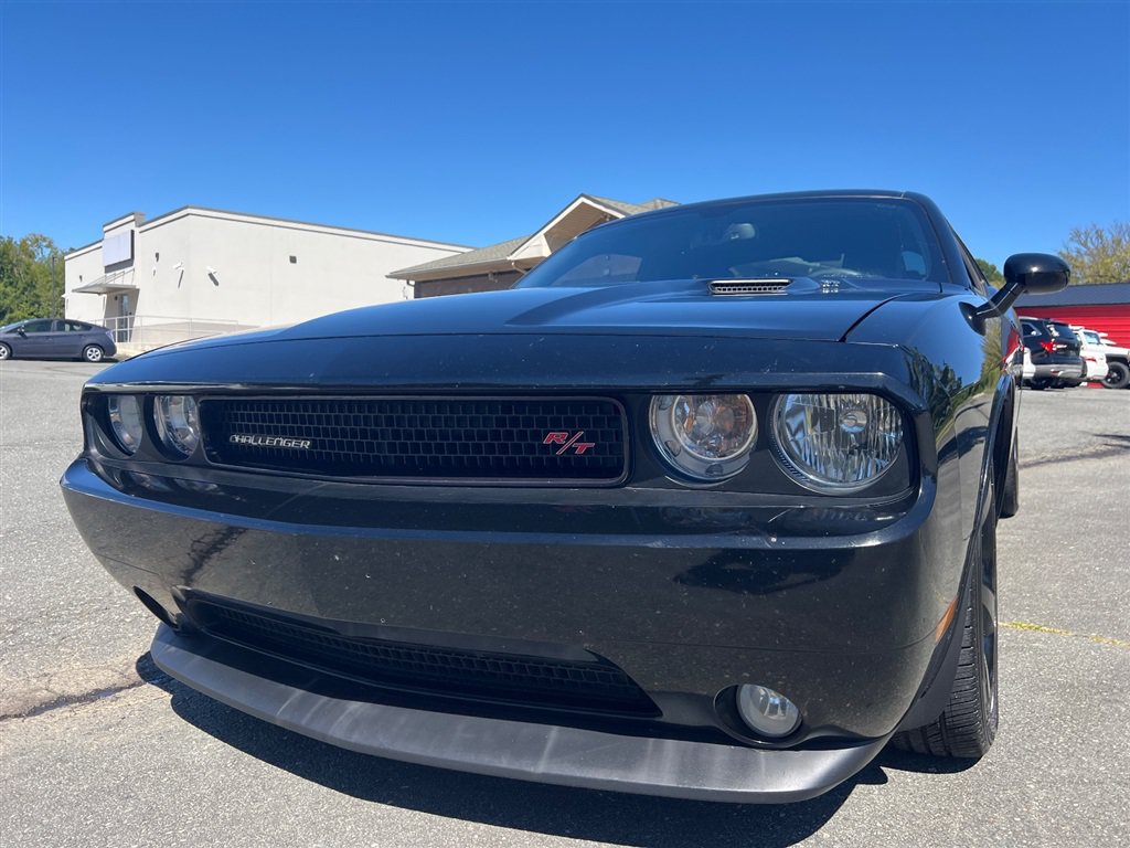 Used 2014 Dodge Challenger R/T Plus RWD image 12