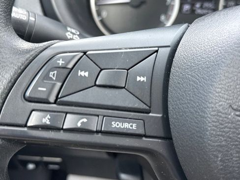 Used 2024 Nissan Kicks S image 16